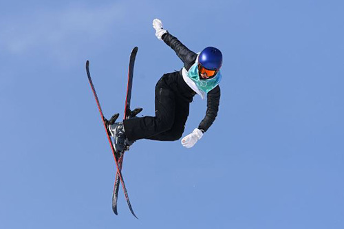 碳纤维滑雪板是不是真的好用?